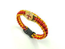 Load image into Gallery viewer, Crawfish Fleur De Lis Paracord Bracelet, Keychain, or Necklace
