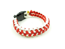 Load image into Gallery viewer, Baseball and Softball Themed Paracord Bracelets